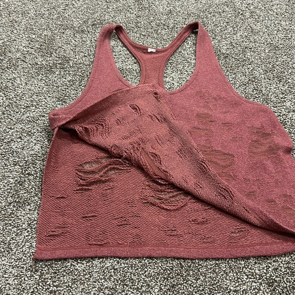 ALO racerback distressed shredded workout top - no size tag - fits like a small - Picture 8 of 11